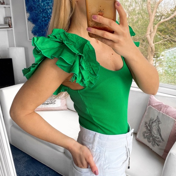 🌿 ZARA GREEN BUTTERFLY SLEEVE RIBBED BODYSUIT! - Picture 2 of 16